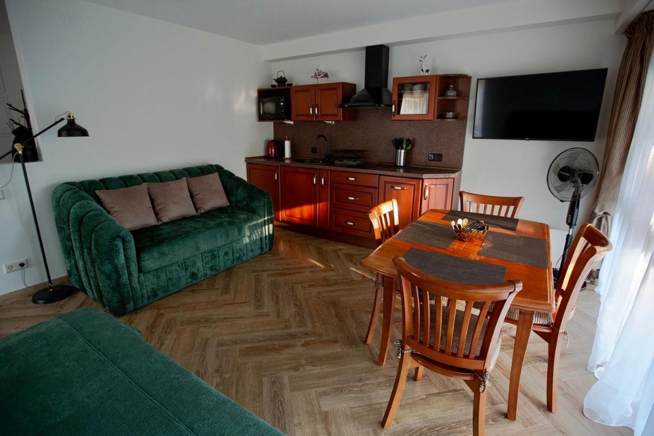 Apartamentai Peledu Atostogoms Nida Esterno foto
